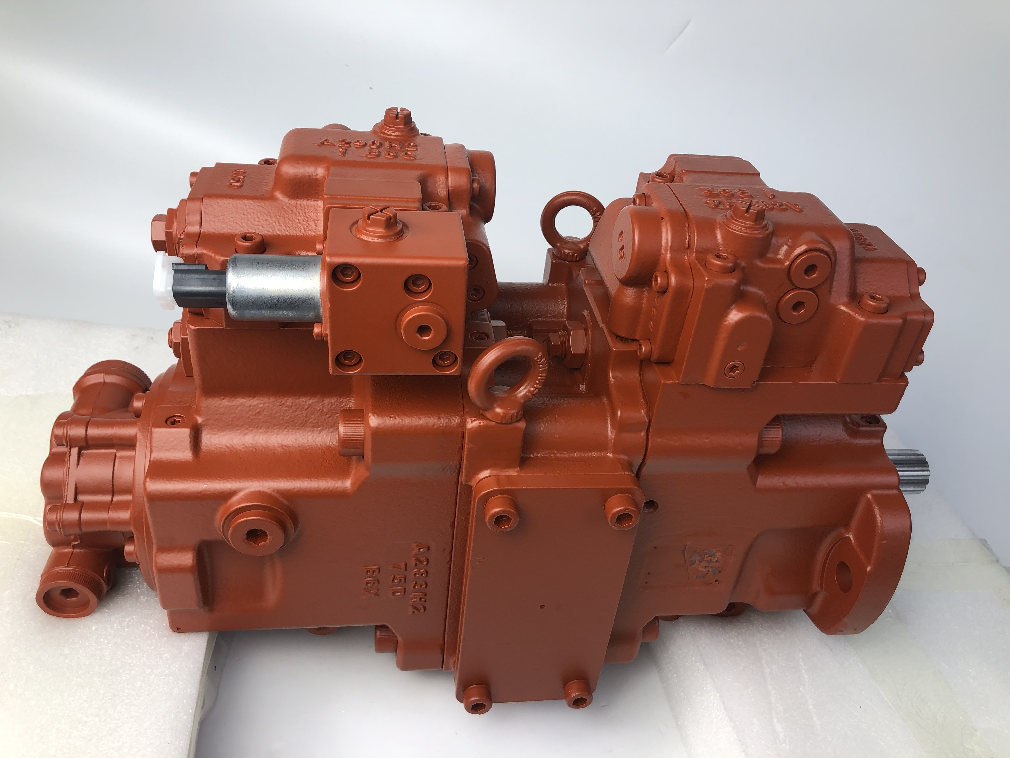 LG913E/915E 液压泵总成